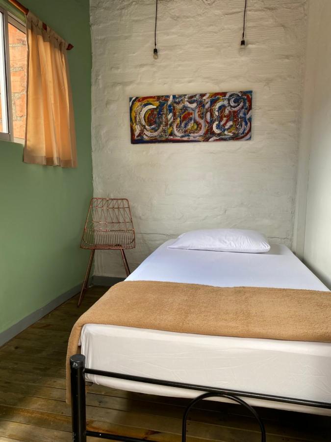 Hostal Casa Estacion Medellín Zewnętrze zdjęcie